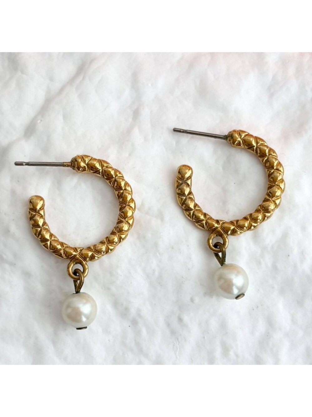 Gold Toned Textured Faux Pearl Dangling Hoop 80's Vintage Stud Earrings